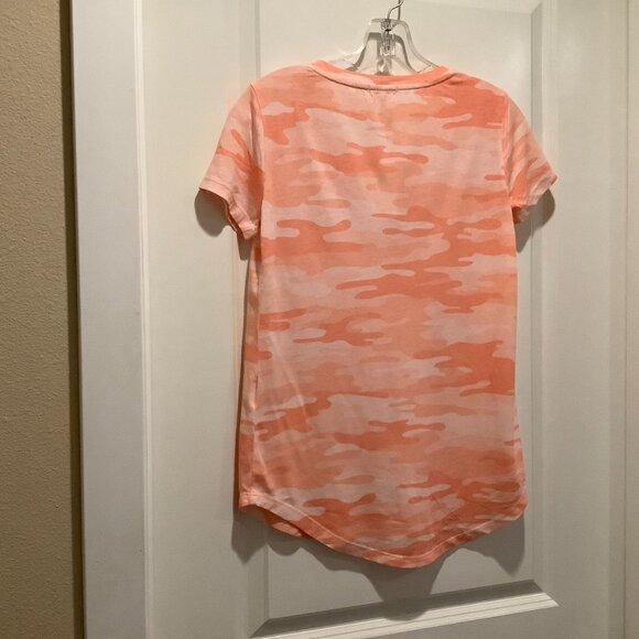 Style & Co. T-Shirt, coral camo, size x-small NWT - Picture 2 of 4